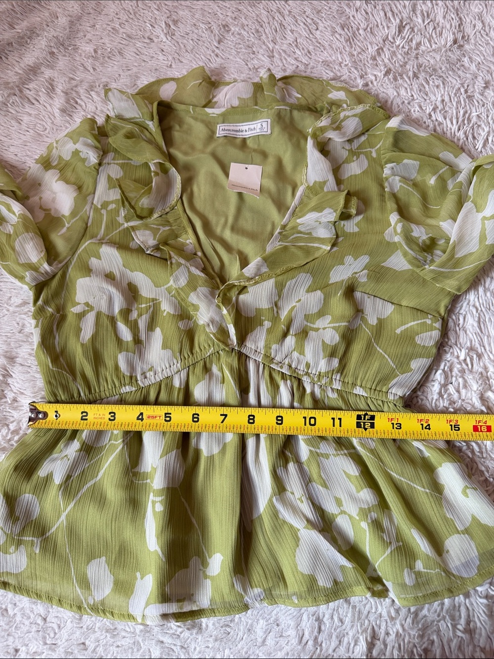 NWT Abercrombie & Fitch green floral blouse long sleeves and ruffle  size S - Picture 5 of 6
